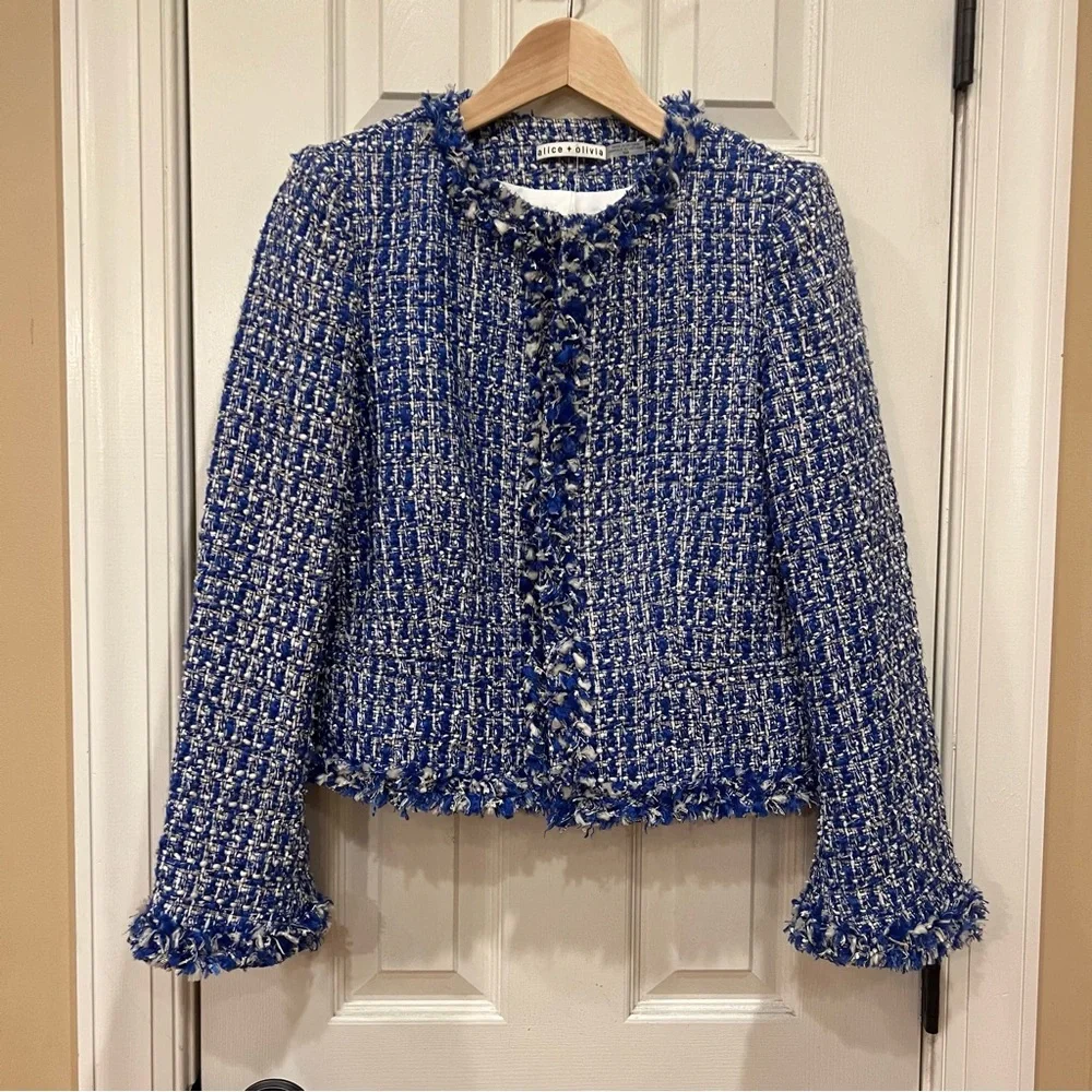 NWOT Alice and Olivia Women’s Kidman Tweed Jacket Blue/White Size Medium - Picture 1 of 7